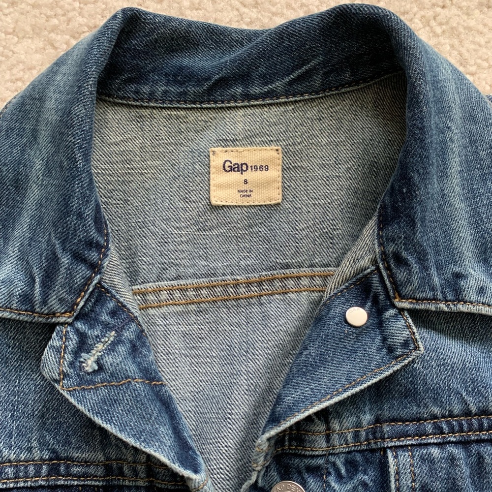 Gap Jean Jacket - image 4